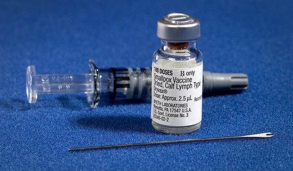 'Een verplichte vaccinatie is gerechtvaardigd om Covid-19 succesvol te overwinnen'