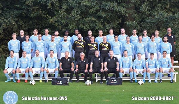 Hermes-DVS verlengt contracten met voetbaltrainers